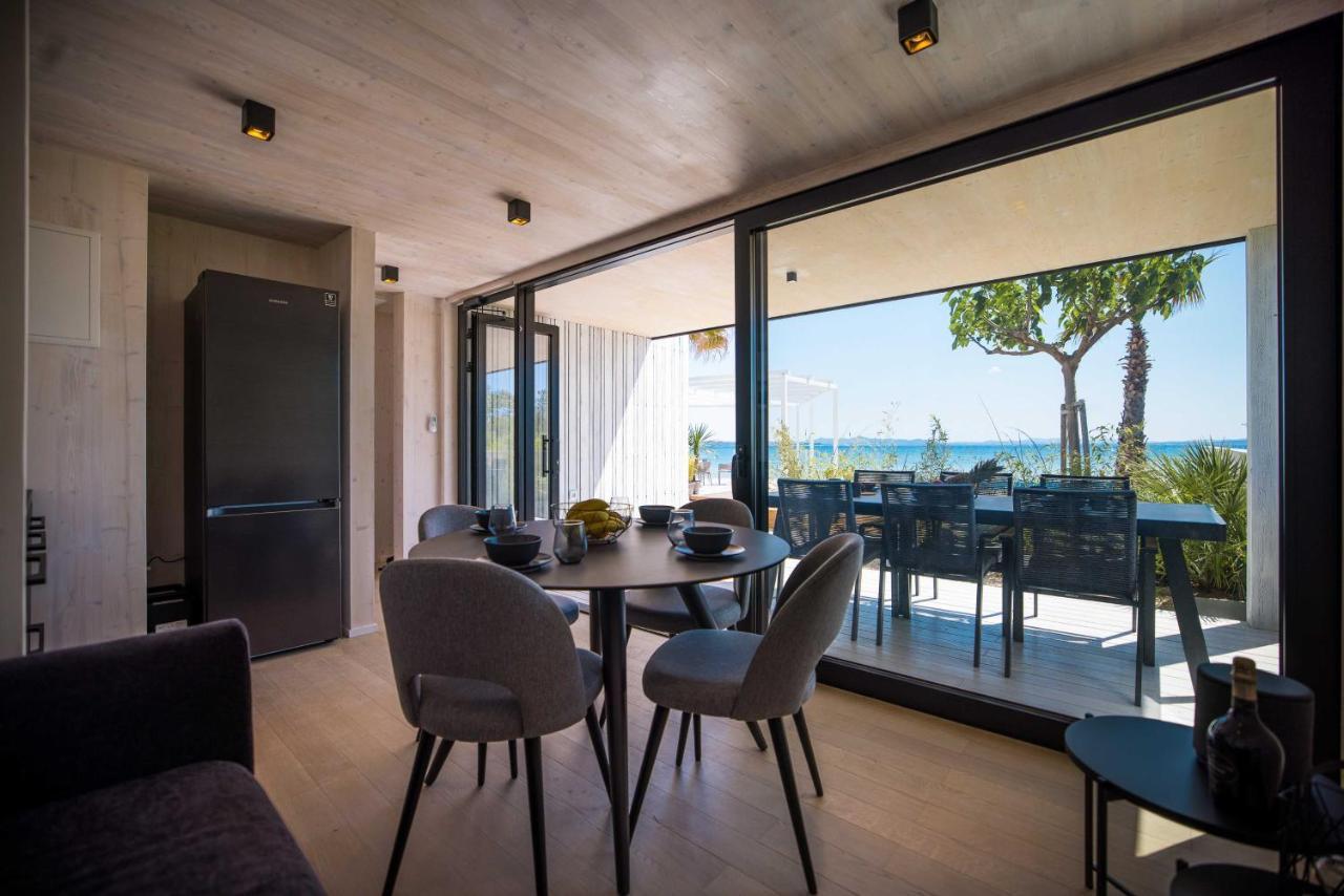 Arcadia Eco-Luxe Mobile Homes With Infinity Pool By Oiko Collection Privlaka  Ngoại thất bức ảnh