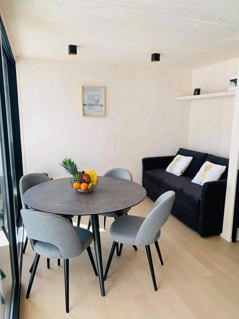Arcadia Eco-Luxe Mobile Homes With Infinity Pool By Oiko Collection Privlaka  Ngoại thất bức ảnh